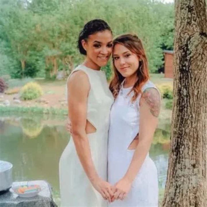 Meet ESPN Andraya Carter Bre Austin's Wife