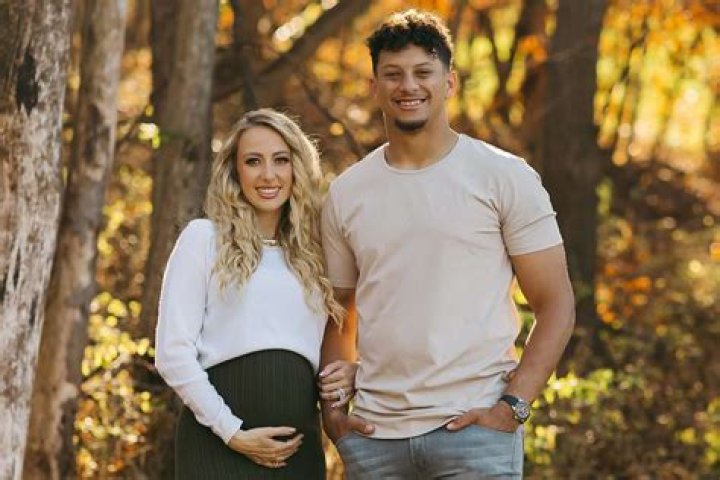 Pregnant Brittany Mahomes Cheers on Husband Patrick at Game After
