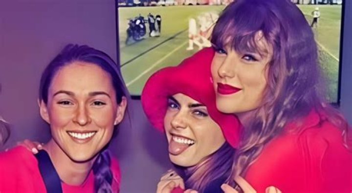 Taylor Swift and Kylie Kelce pose together in neverbeforeseen photo