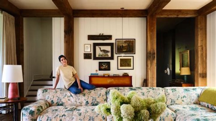 Where did Kendall Jenner get her couch?