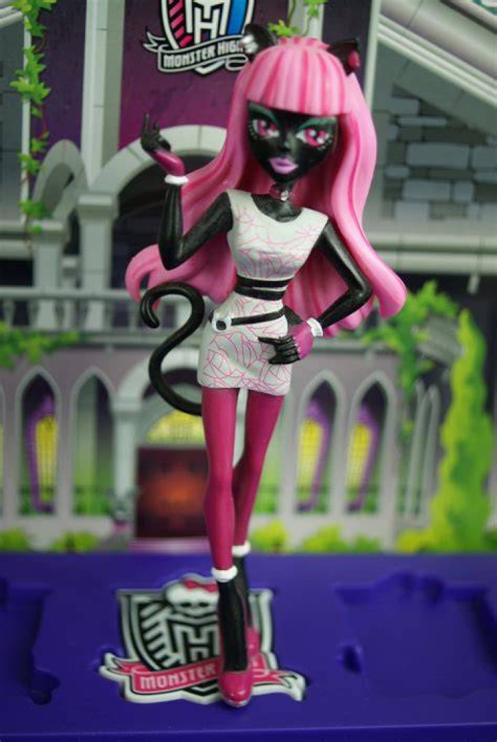 Who is catty noir The daughter of?